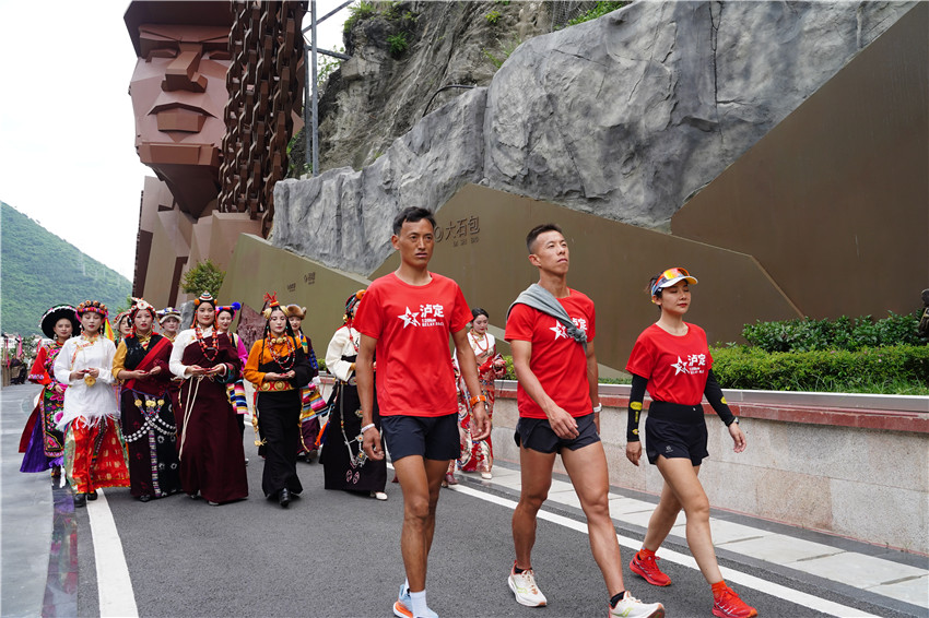 運動員來到.jpg 運動員來到.jpg